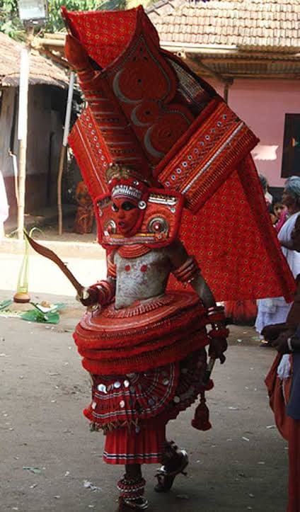 Padaveeran Theyyam